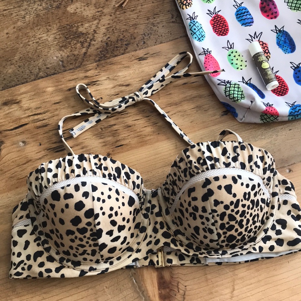 Victoria’s Secret Bikini Top 36C